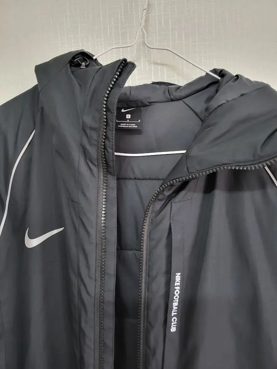 NIKE サッカー クラブ フード ウィンドブレーカー ダウン ブラックL