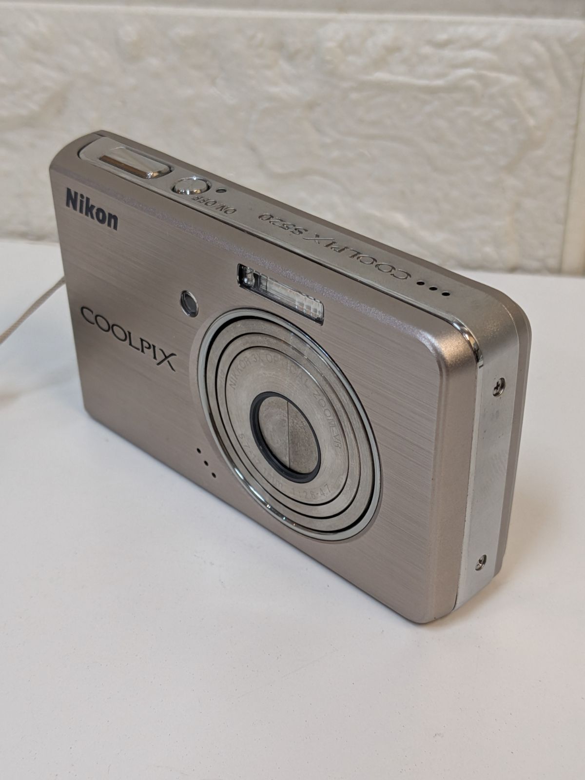 Nikon COOLPIX S520 コンパクト デジタルカメラ 美品】Nikon デジタル 