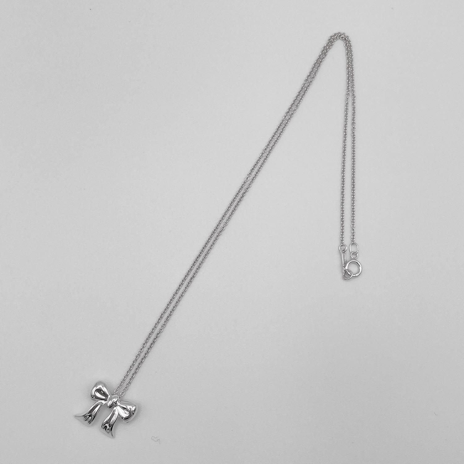 新品仕上 ティファニー SV925 リボン ネックレス TIFFANY&Co.（ティファニー） ネックレス リボン シルバー925