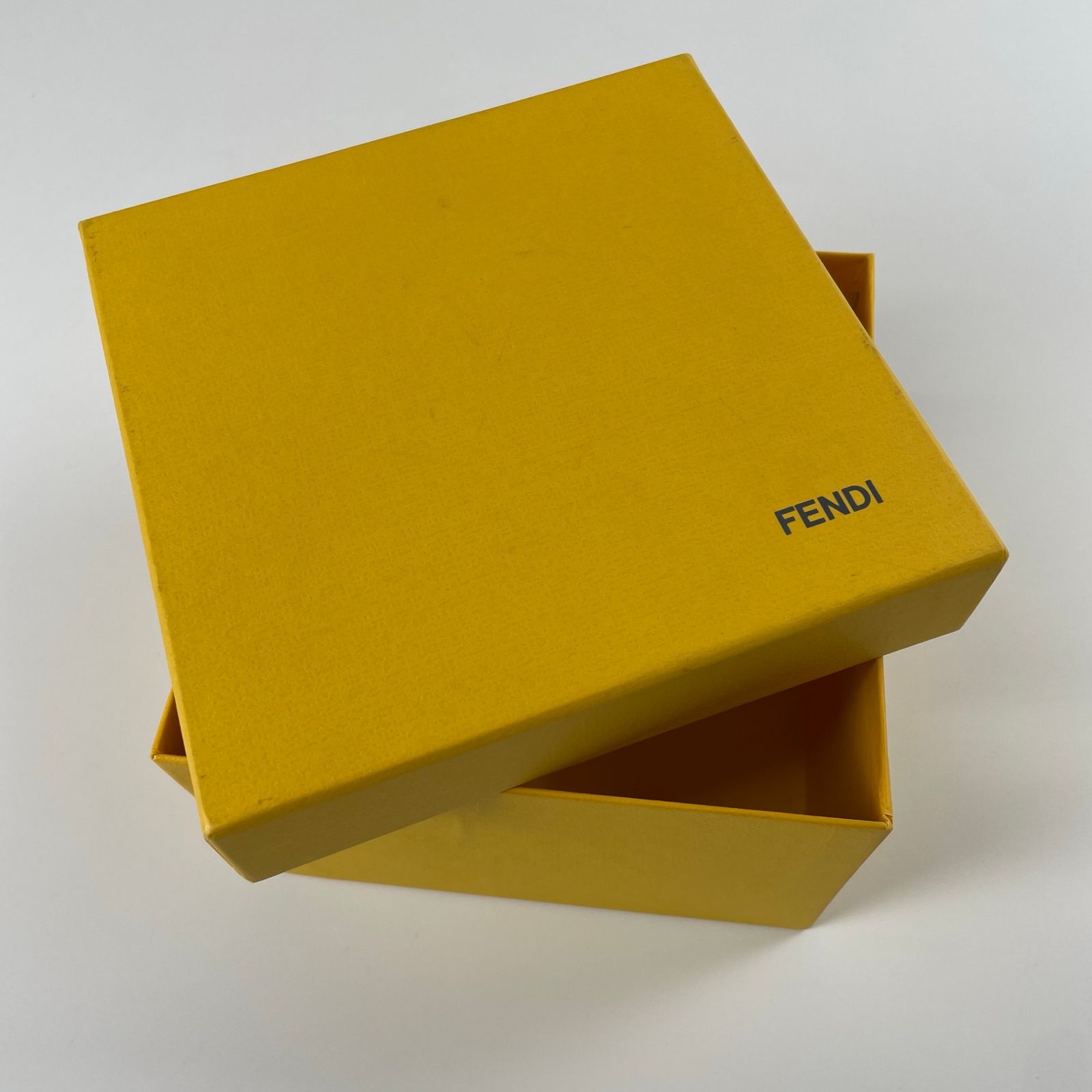 FENDI フェンディ / フォックスファー ポンポンチャーム イエロー 箱付