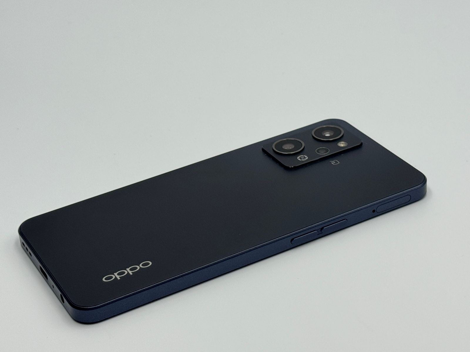 訳ありB】OPPO Reno7 A CPH2353 スターリーブラック SIMフリー 白ロム