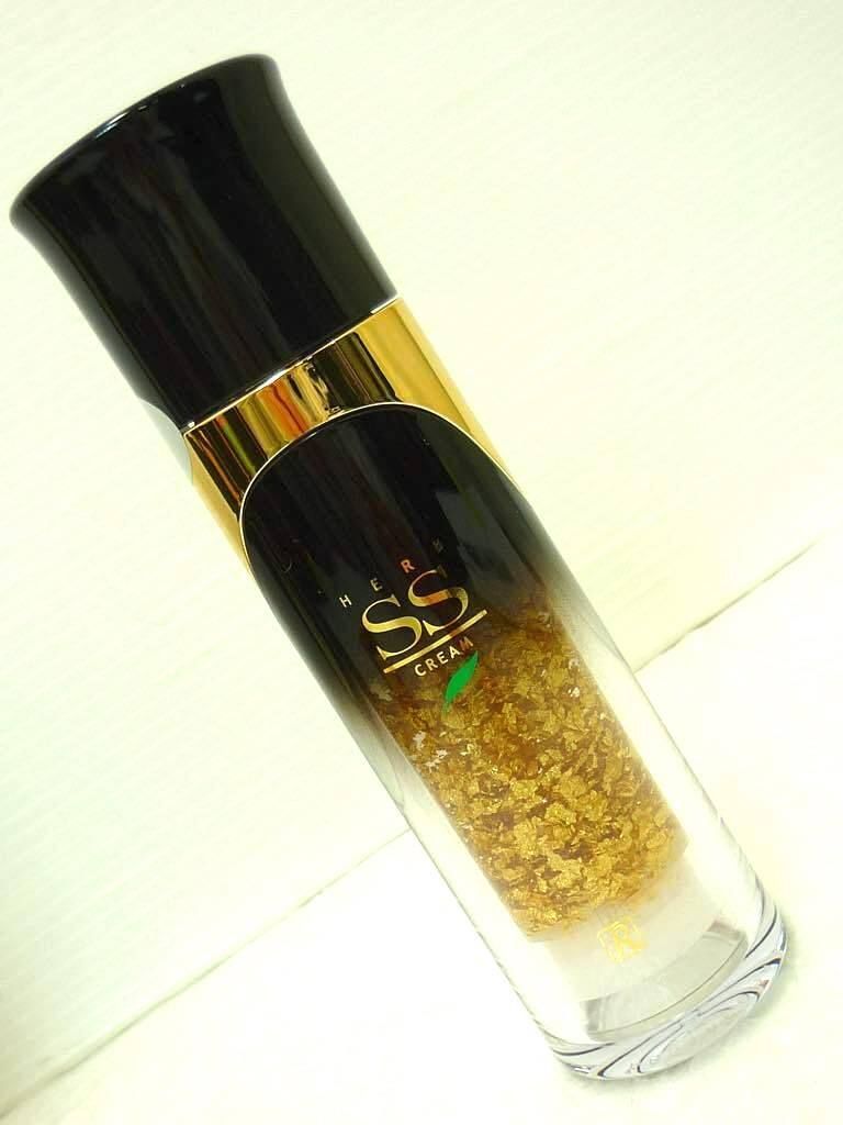 ロイヤル化粧品SSクリーム　3本 2025/12の物です。 定価198000円 新品 ロイヤルハーブ SSクリーム 3個セット 50g x3本