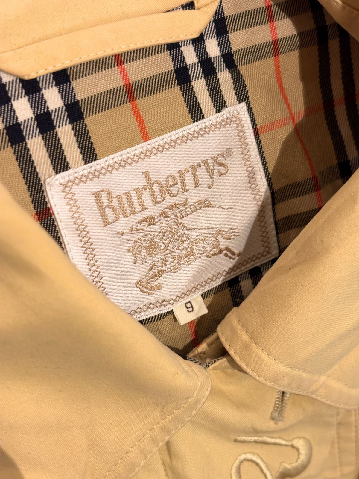 Burberry ライトジャケットブルゾン - メルカリ