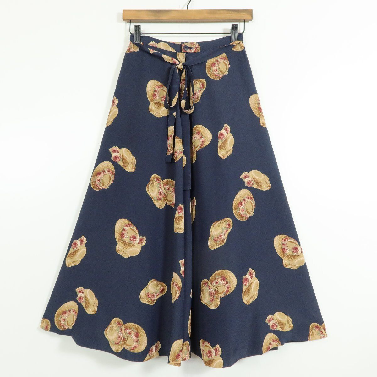 INGEBORG スイーツプリント　フレアスカート 美品　12/22迄の出品‼️ 2025年最新】INGEBORG レディース ロングスカートの人気アイテム