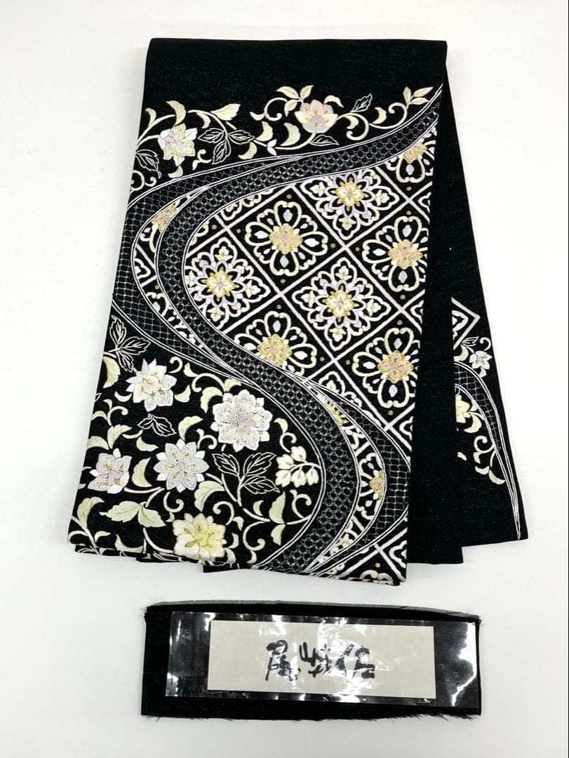 尾峨佐染繍 手刺繍 相良刺繍 汕頭刺繍 袋帯 金糸 華紋 正絹 三通 D343