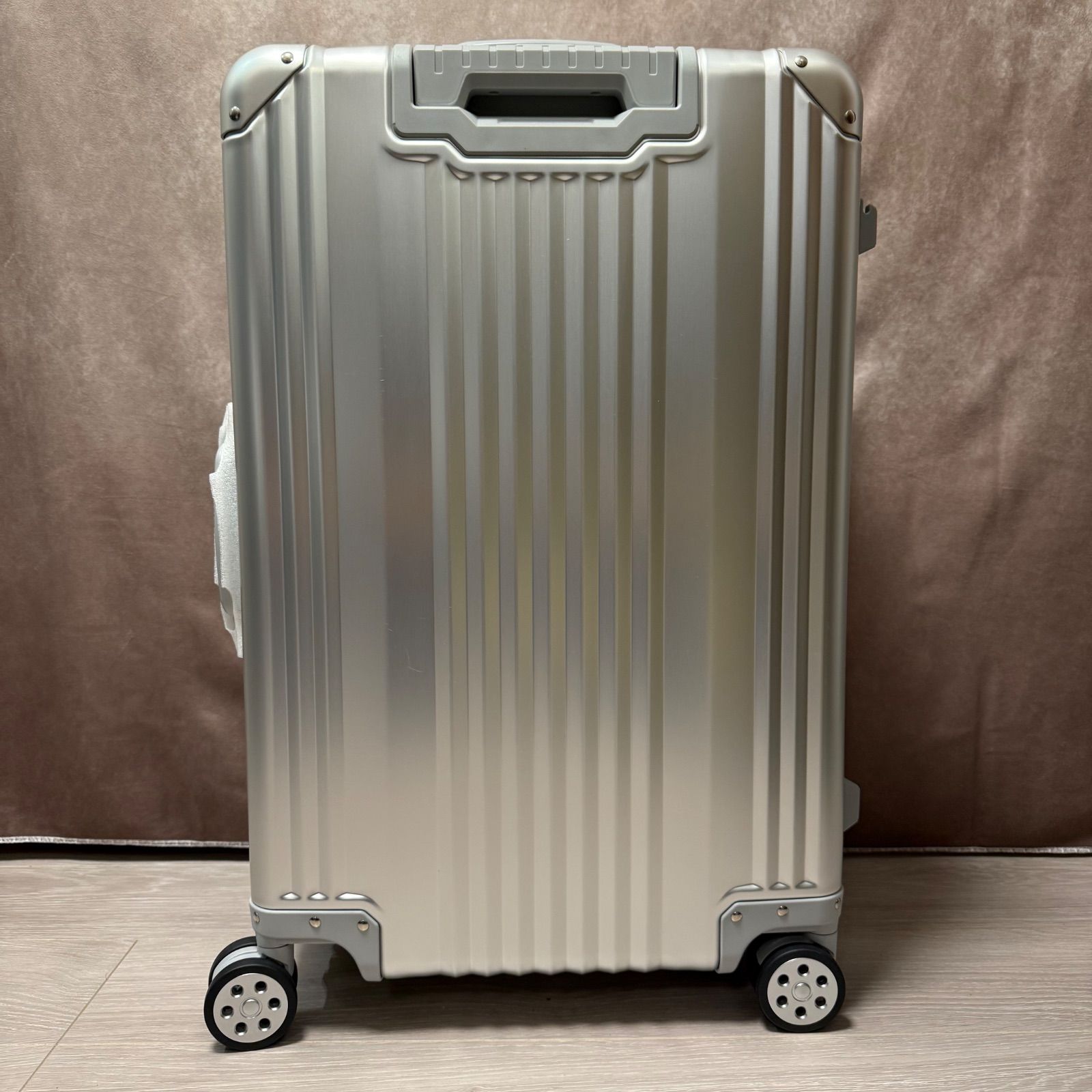 新品】Mercedes-Benz メルセデスベンツ アルミ スーツケース 65L