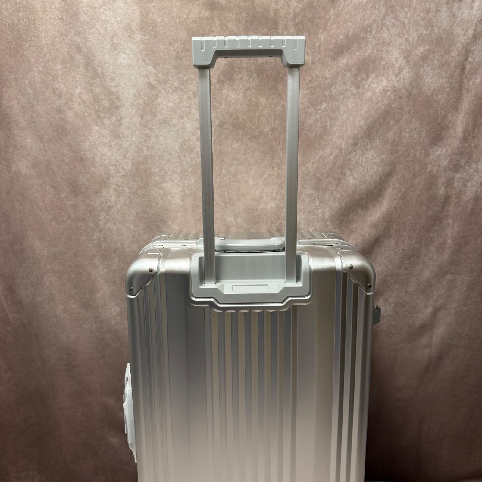 新品】Mercedes-Benz メルセデスベンツ アルミ スーツケース 65L