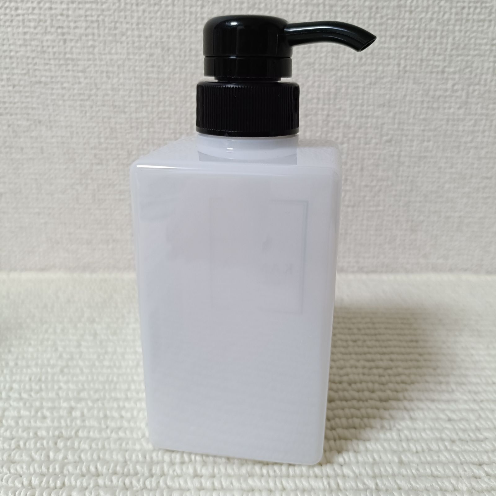 【新品・送料込み】KAMIKA クリームシャンプー 詰替600ml 2個セット 新品・送料込み】KAMIKA クリームシャンプー詰替600g 2個セット