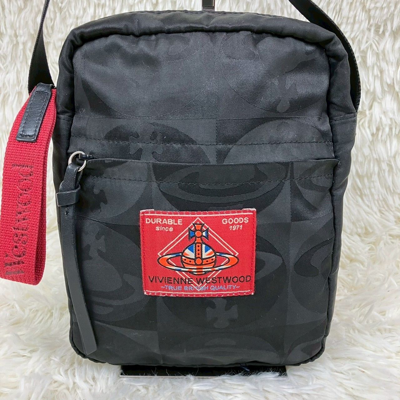 ヴィヴィアンウエストウッド ショルダーバッグ チェッカーオーブ