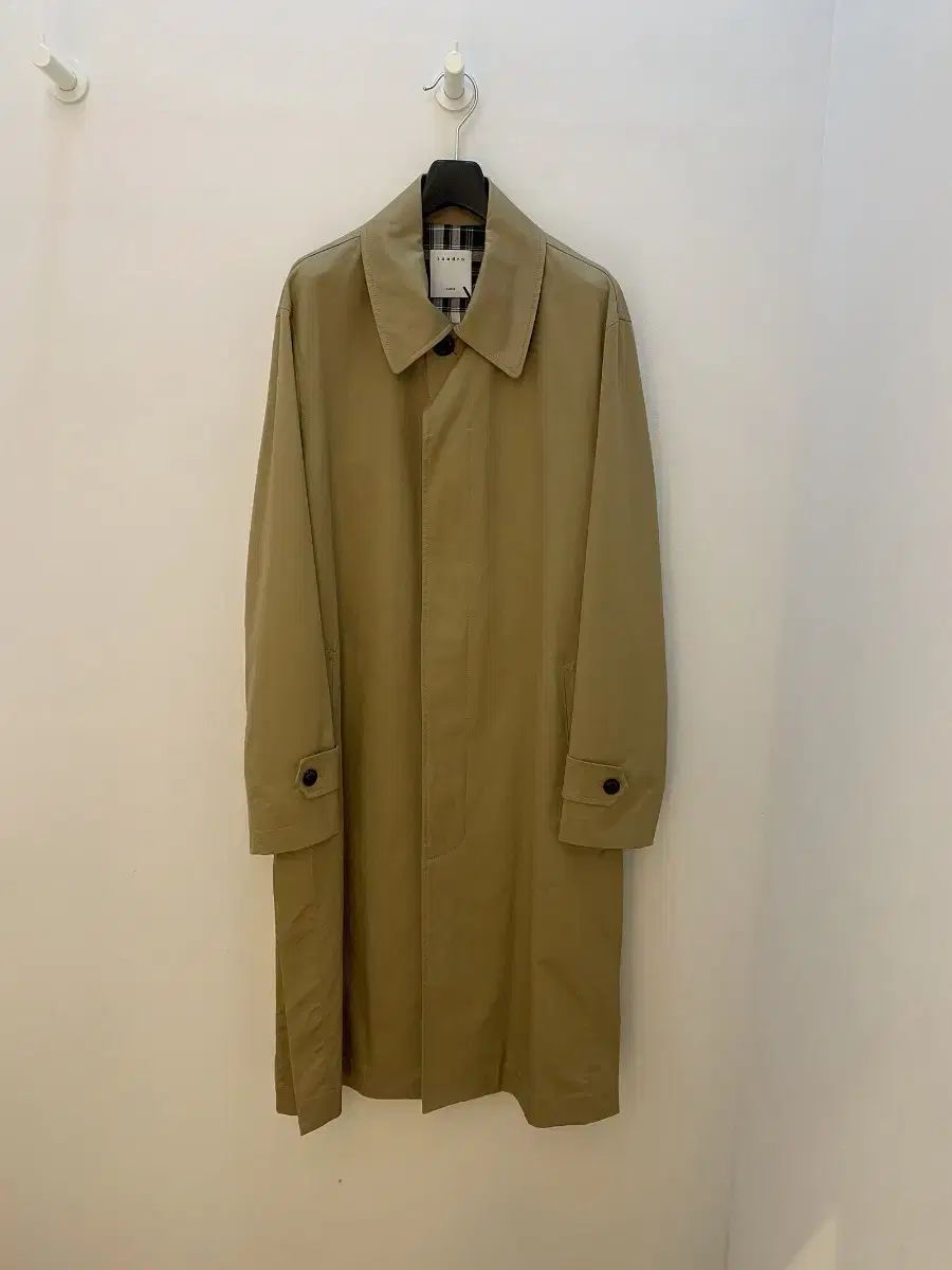 SANDRO サンドロ ベージュ トレンチコート - メルカリ