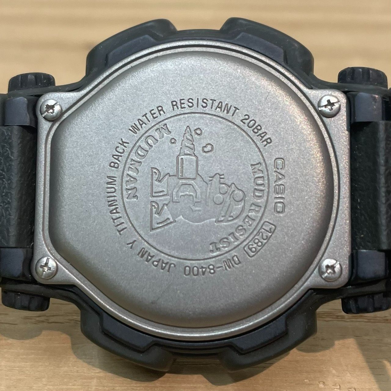 成】CASIO G-SHOCK 1289 DW-8400 MUD RESIST TITANIUM BACK カシオ