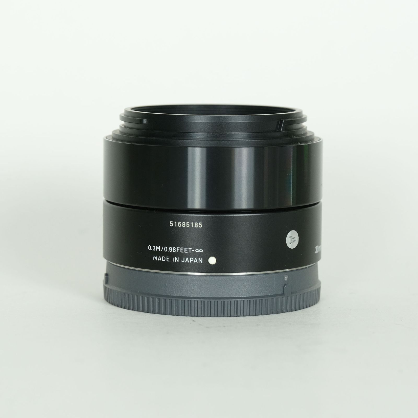 良品 | フィルター付] SIGMA A 30mm F2.8 DN (ソニーE用)ブラック
