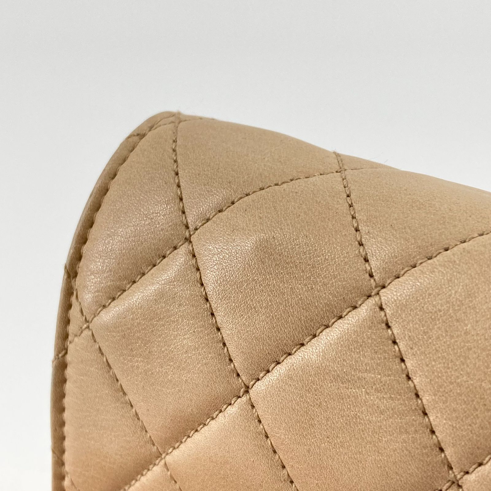 CHANEL（シャネル）マトラッセ ウエストバッグ ボディバッグ ベージュ