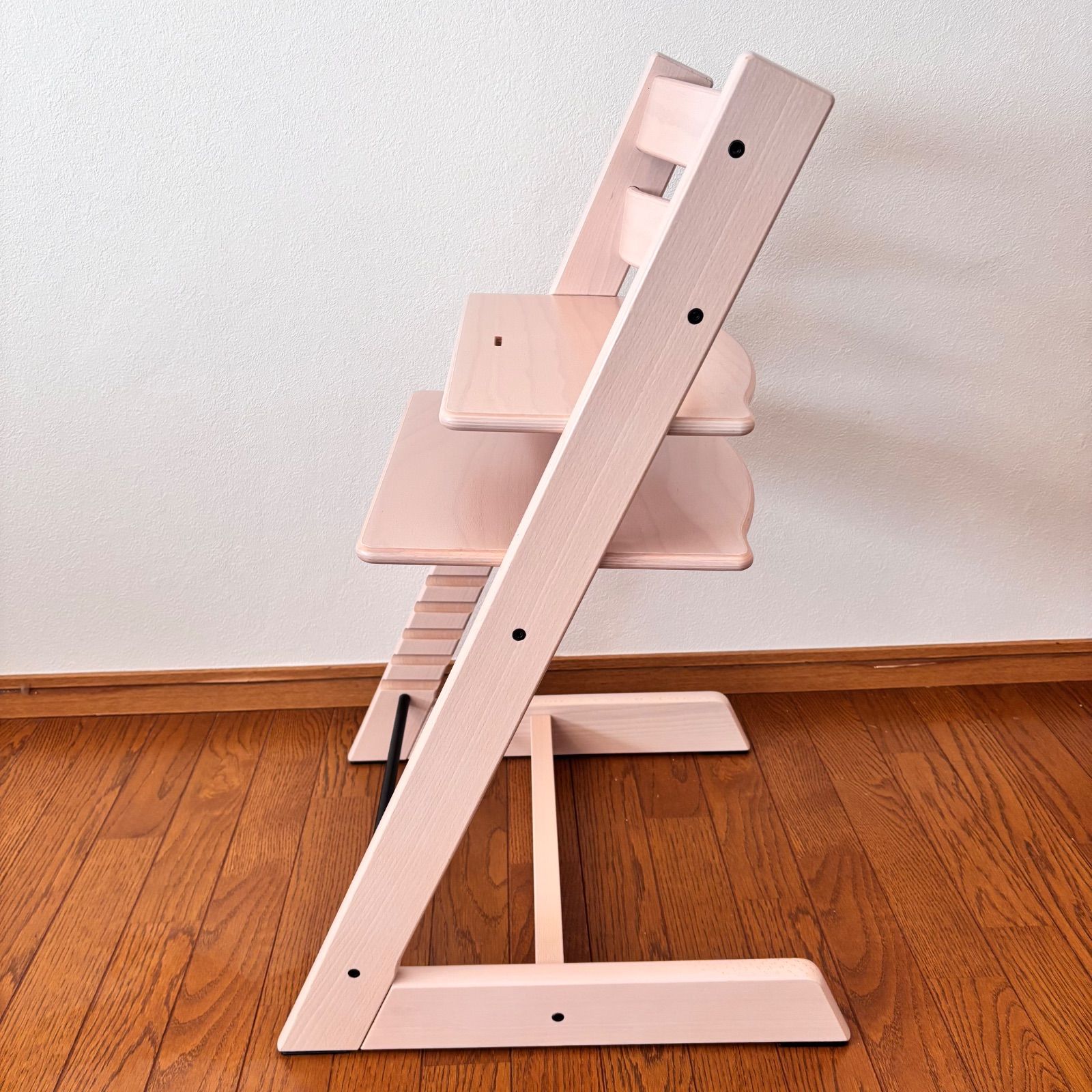 ストッケ トリップ トラップ ホワイトウォッシュ ベビーチェア S/N.7