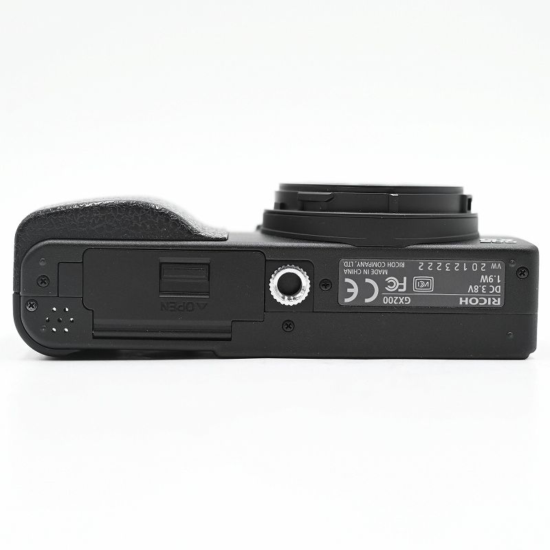 RICOH リコー GX200 デジタルカメラ コンパクトデジタルカメラ 【中古