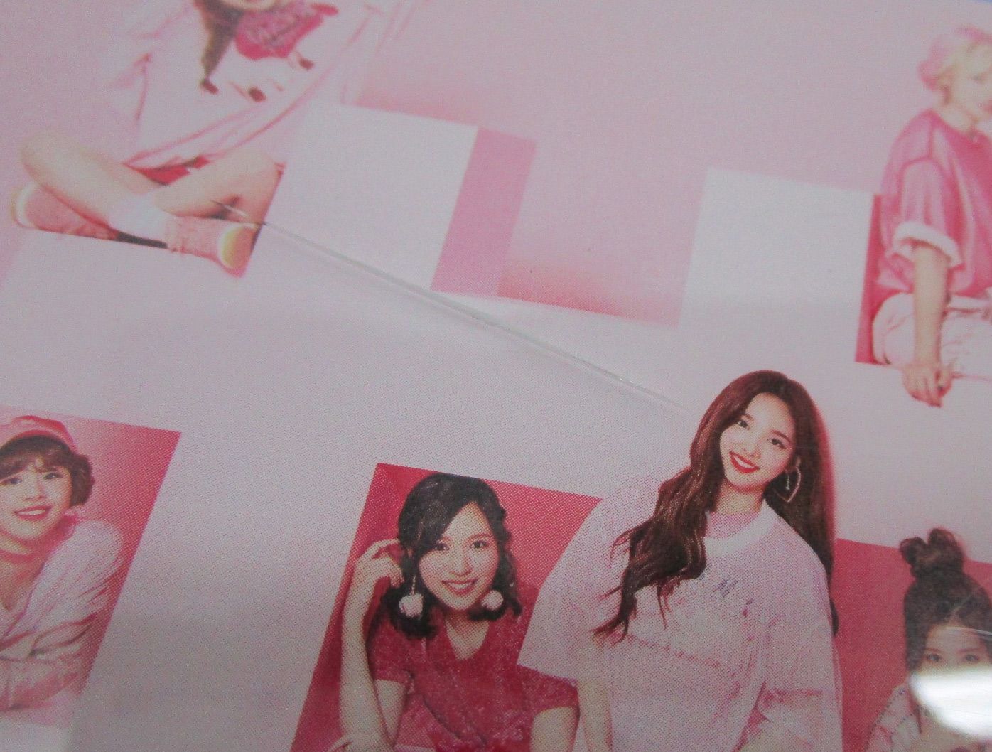 TWICE CD まとめ売りトレカ多数あり - メルカリ