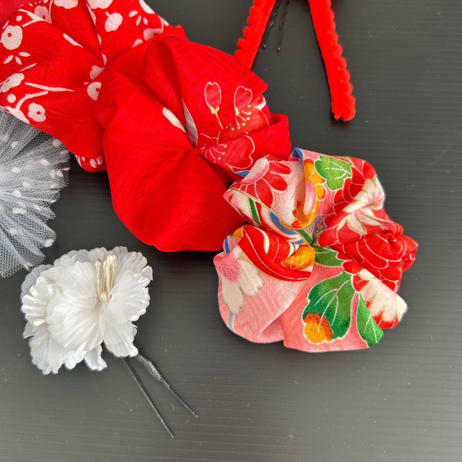 A09 七五三 髪飾り ヘッドドレス リボン 着物リメイク 撮影 赤 朱色 梅