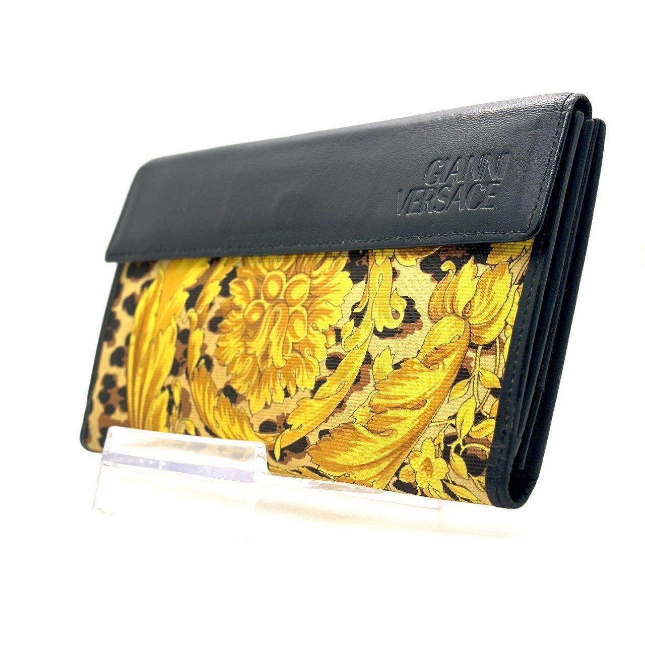 会計で視線を奪う】 VERSACE 二つ折り 長財布 レオパード バロック柄