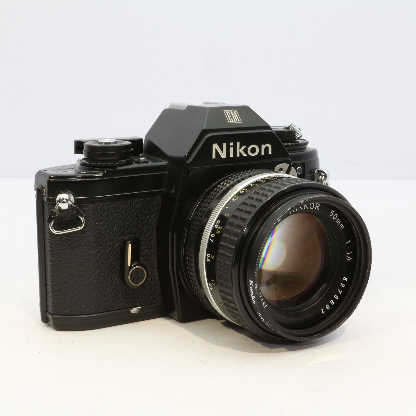 【中古】Nikon EM + 50mm F1.4 レンズ付き 動作品 中古】Nikon EM + 50mm F1.4 レンズ付き 動作品 中古】Nikon EM + 50mm