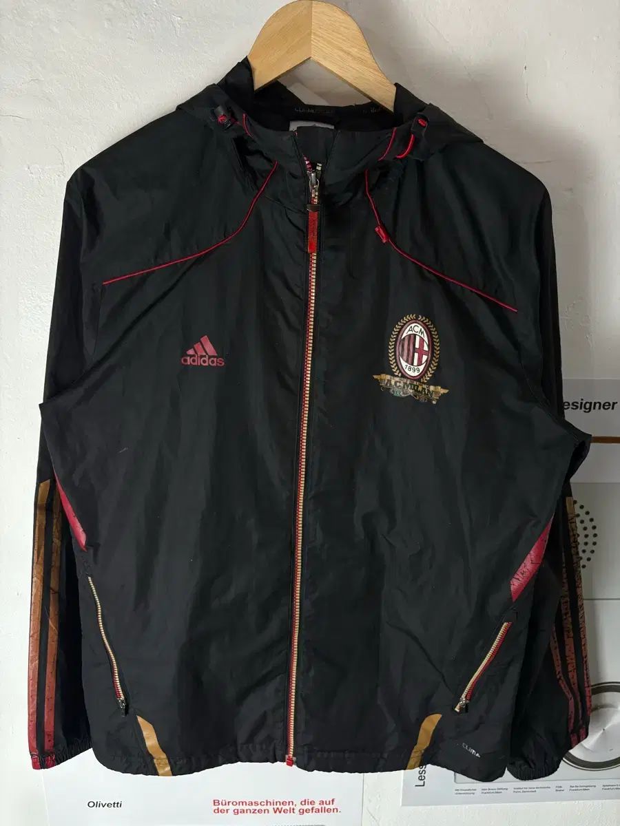 アディダス ACミラン ウィンドブレーカー - メルカリ
