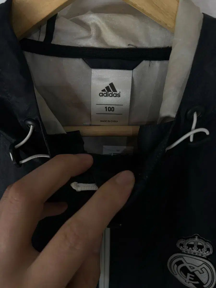 アディダス レアルマドリード ウィンドブレーカー - メルカリ