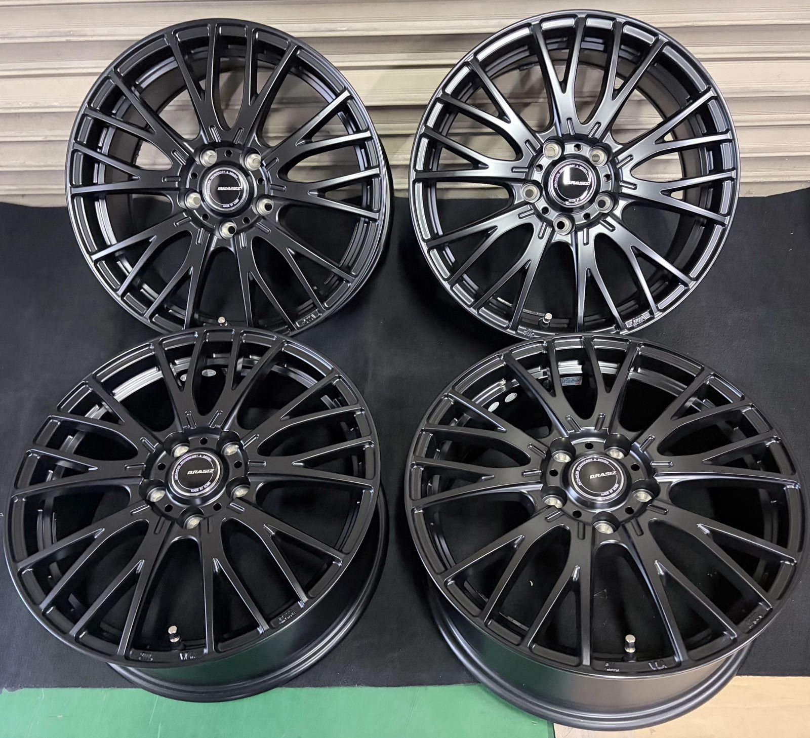 在庫あり オデッセイ RC4 RC5 17インチ 4本SET QRASIZ SE48