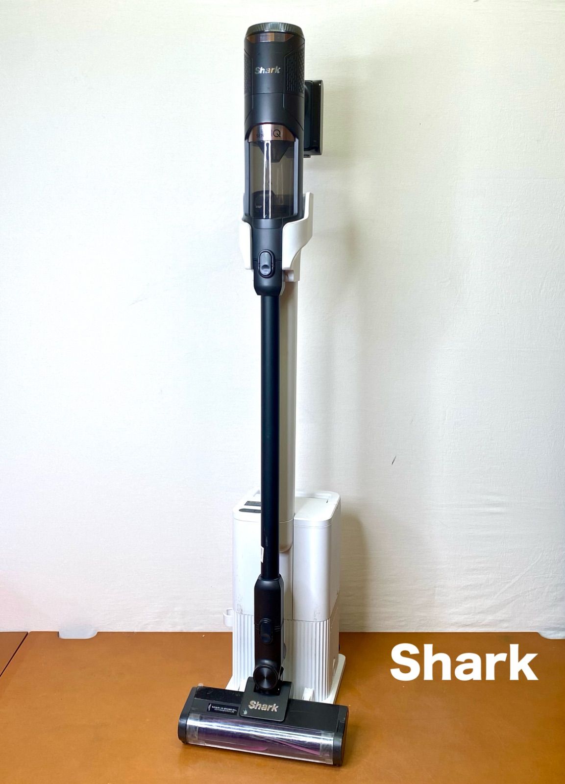 交渉可能　Shark CLEAN SENSE スティッククリーナー 本体　IQ+ Shark CLEAN SENSE スティッククリーナー本体 交渉可能 Shark CLEAN