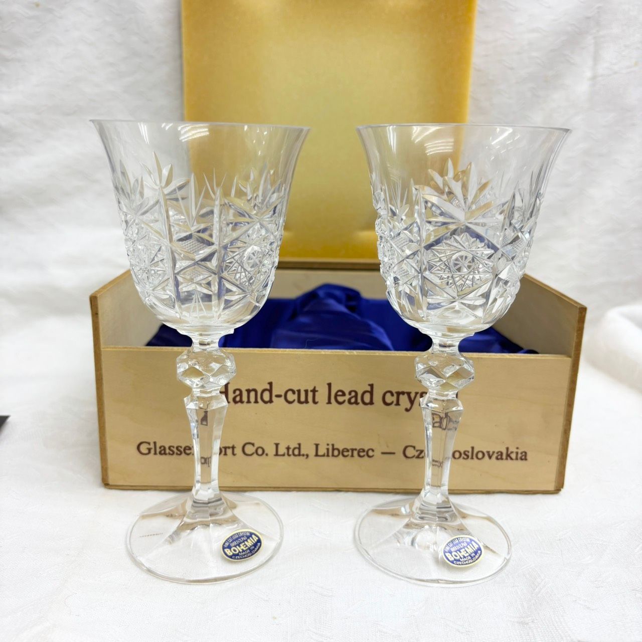 376 ボヘミア クリスタル ワイングラス 2客 ハンドカット レッド
