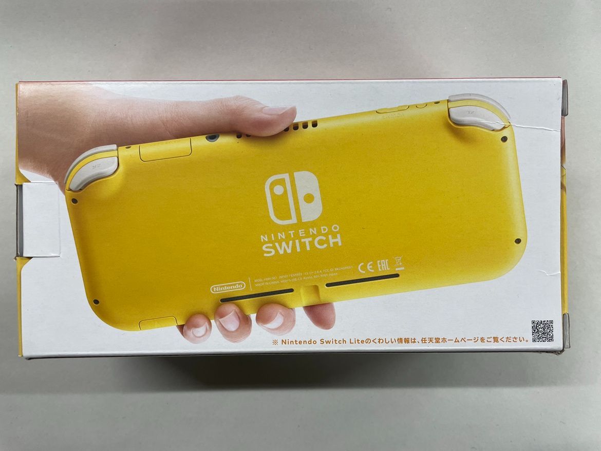 未使用・箱潰れ】Nintendo Switch Lite ニンテンドー スイッチ ライト