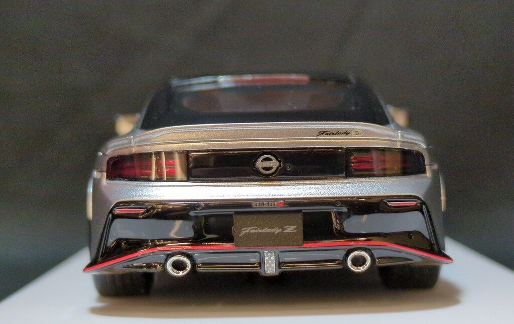 Make Up 1/43 EIDOLON NISSAN Fairlady Z NISMO 2024 ブリリアント