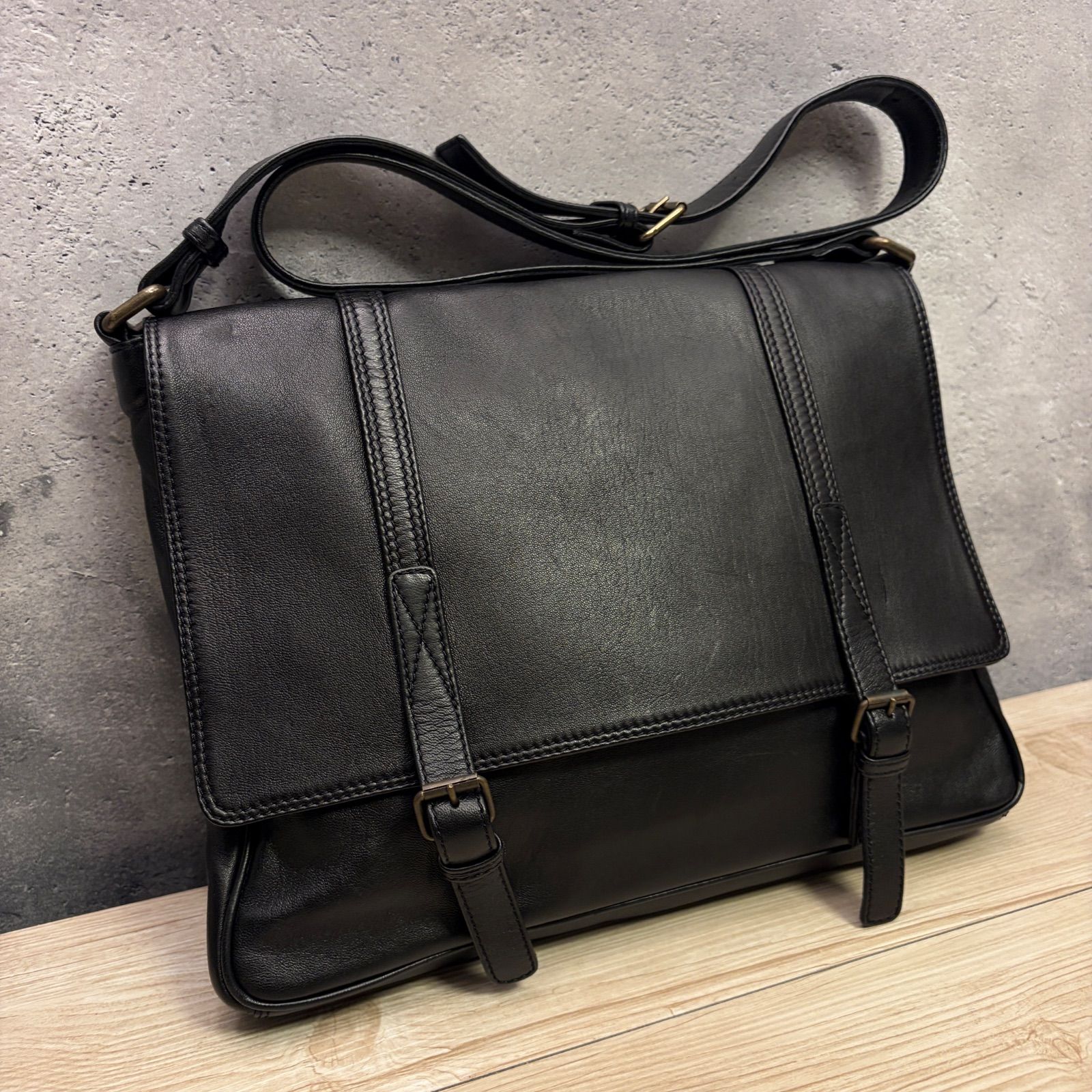 agnès b. アニエスベー CU01 SAC ショルダーバッグ 現行 レザー