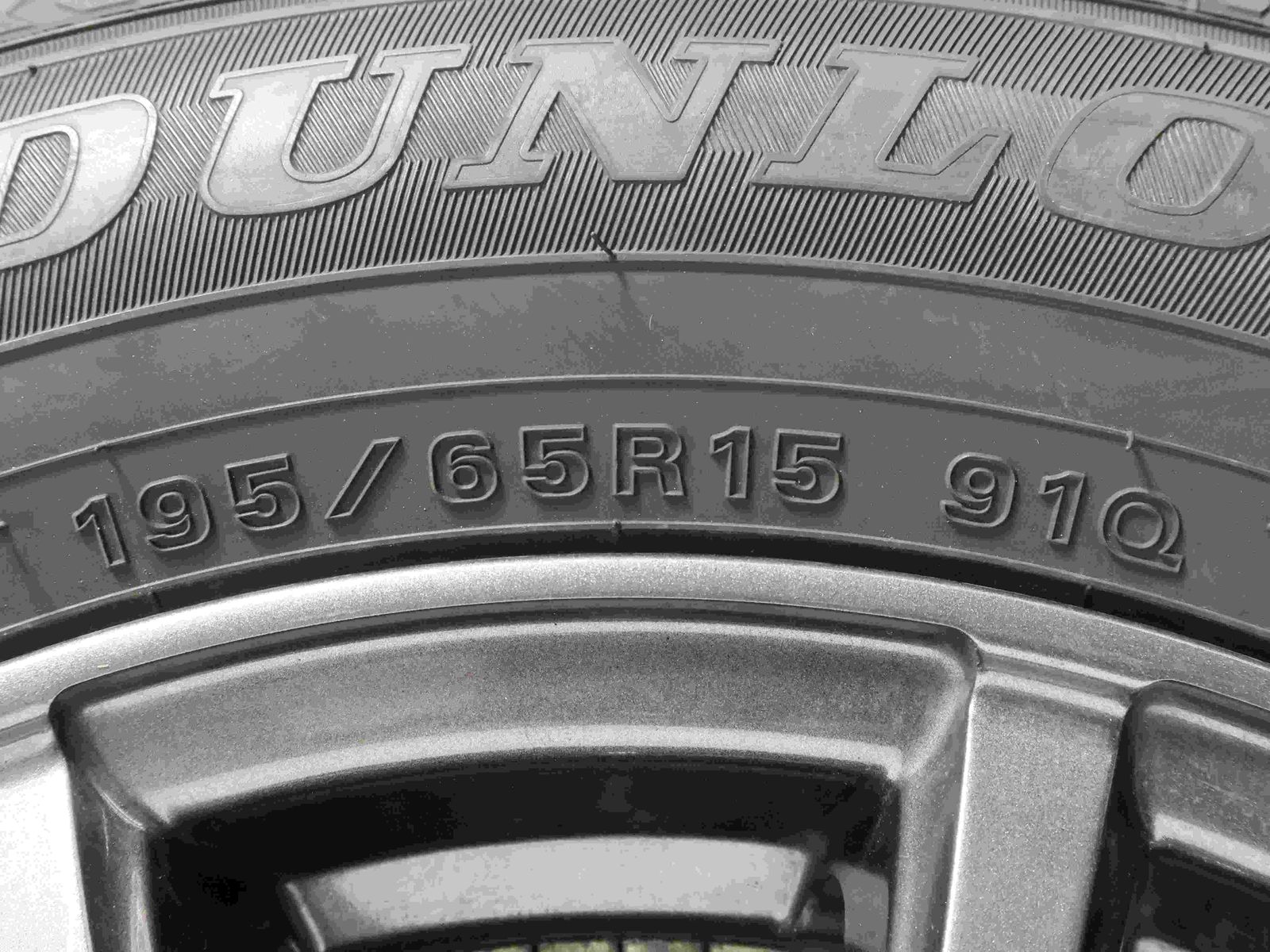 ヴォクシー ノア エスクァイア 等 4本 社外 15インチ 6J +53 5H PCD114