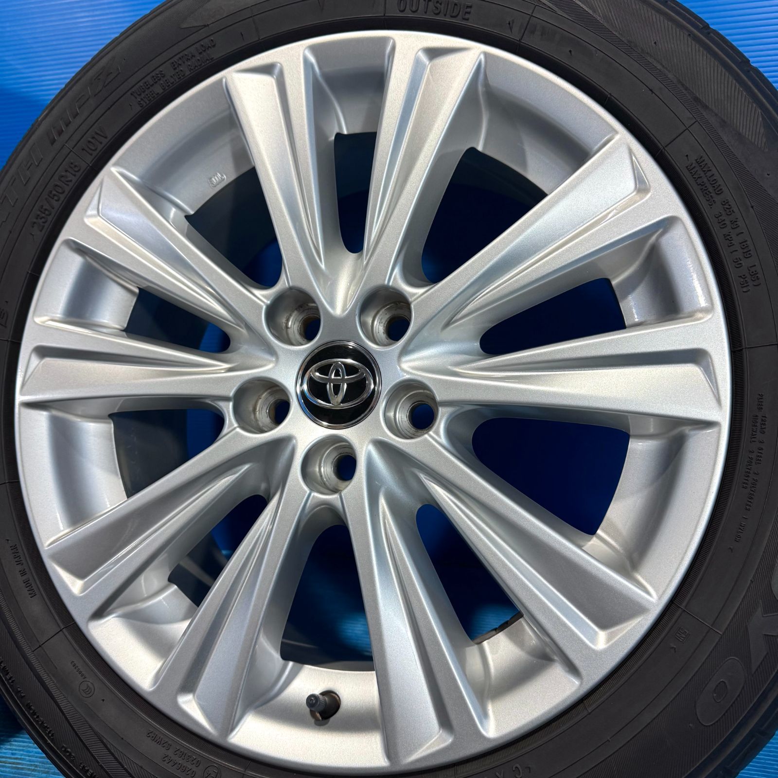 極美品 30系 アルファード ヴェルファイア 純正 18インチ 4本 シルバー