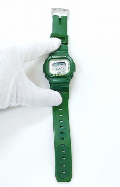 J252 [動作品] CASIO カシオ 腕時計 グリーン G-SHOCK 3151 GLX-5600A