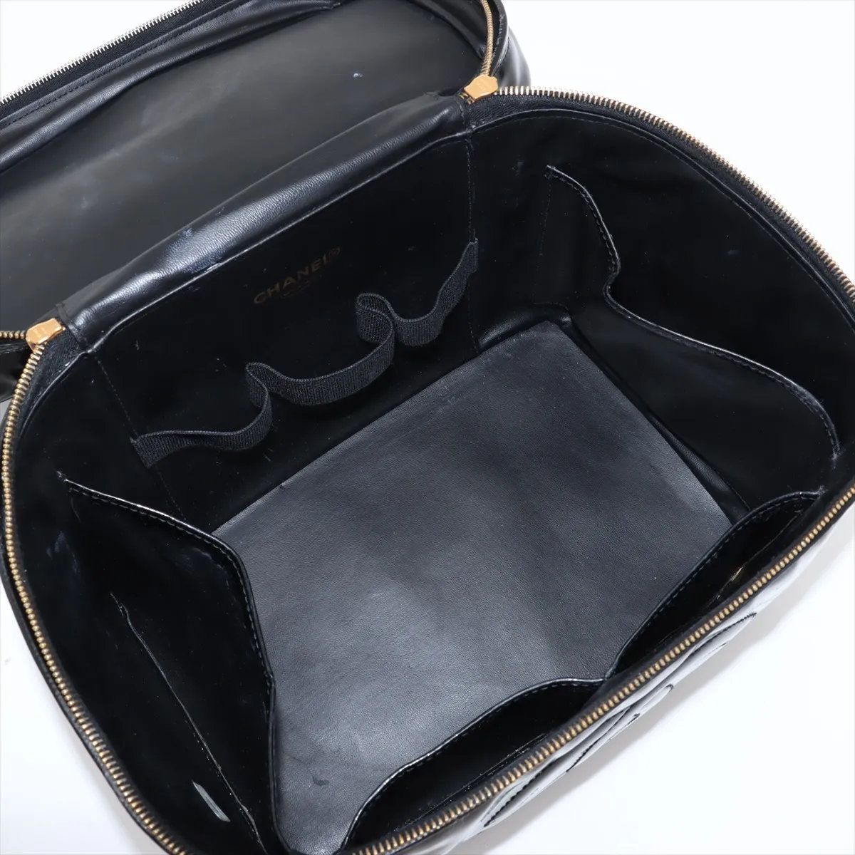 美品 シャネル シリアルシール付 ココマーク バニティバッグ レザー  