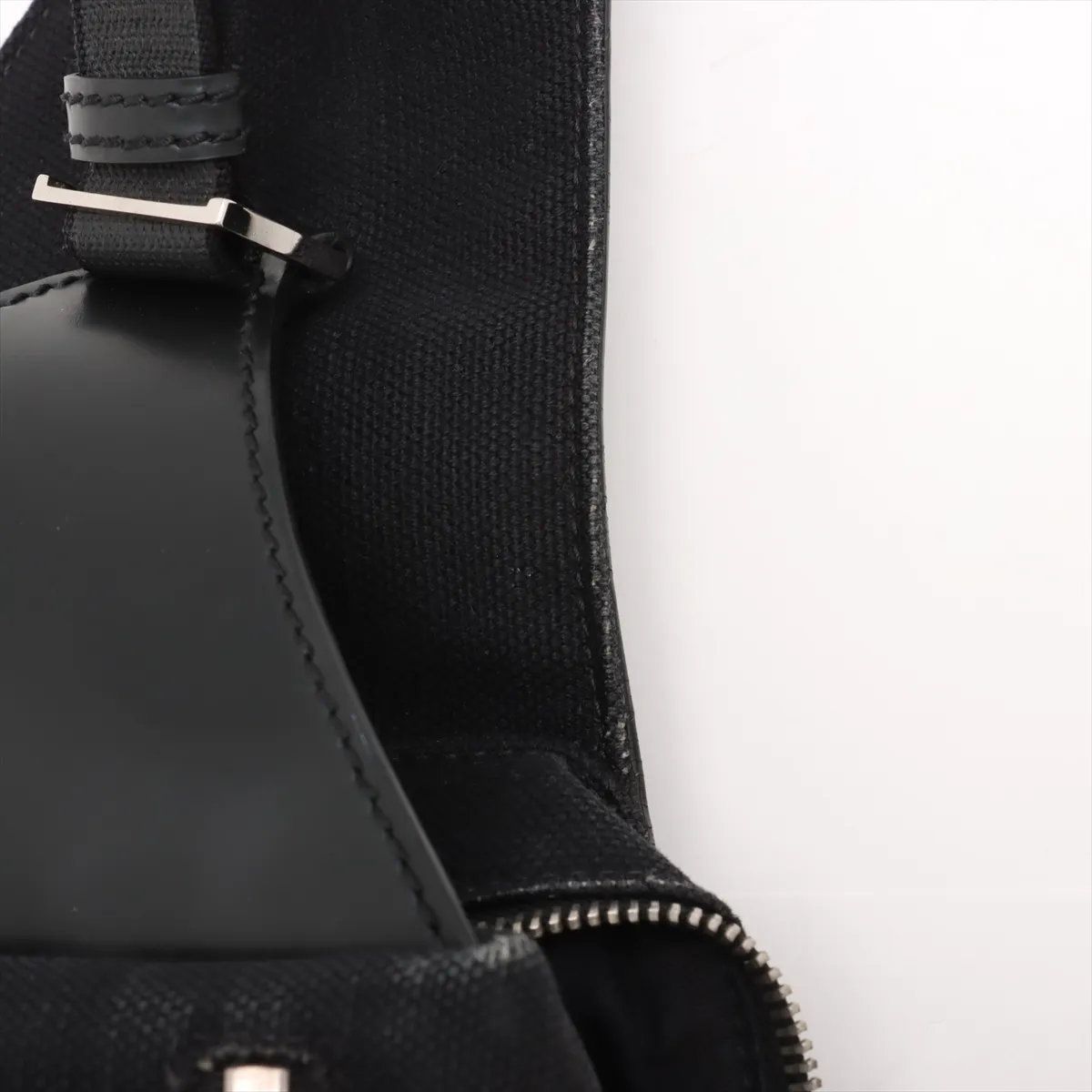 美品 バレンシアガ レザー 2WAY ボディバッグ 斜め掛け ボディ