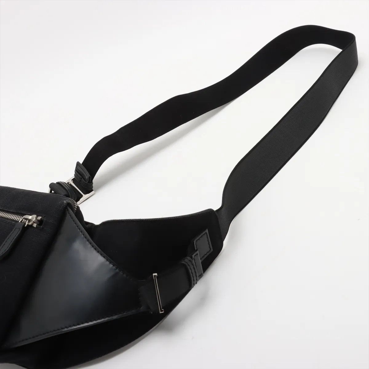 美品 バレンシアガ レザー 2WAY ボディバッグ 斜め掛け ボディ