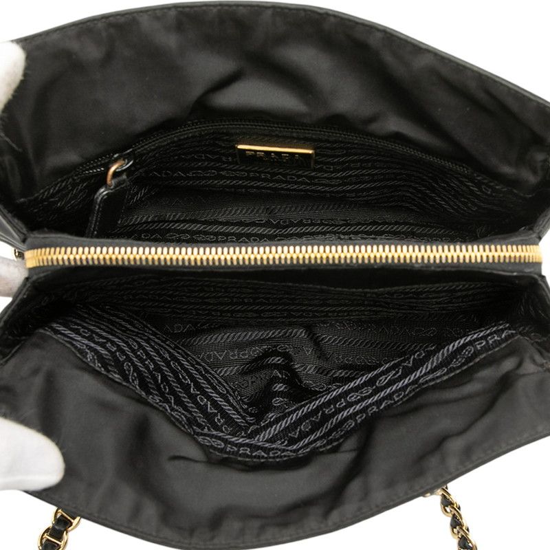 プラダ 三角ロゴプレート チェーンショルダーバッグ B4418 ブラック