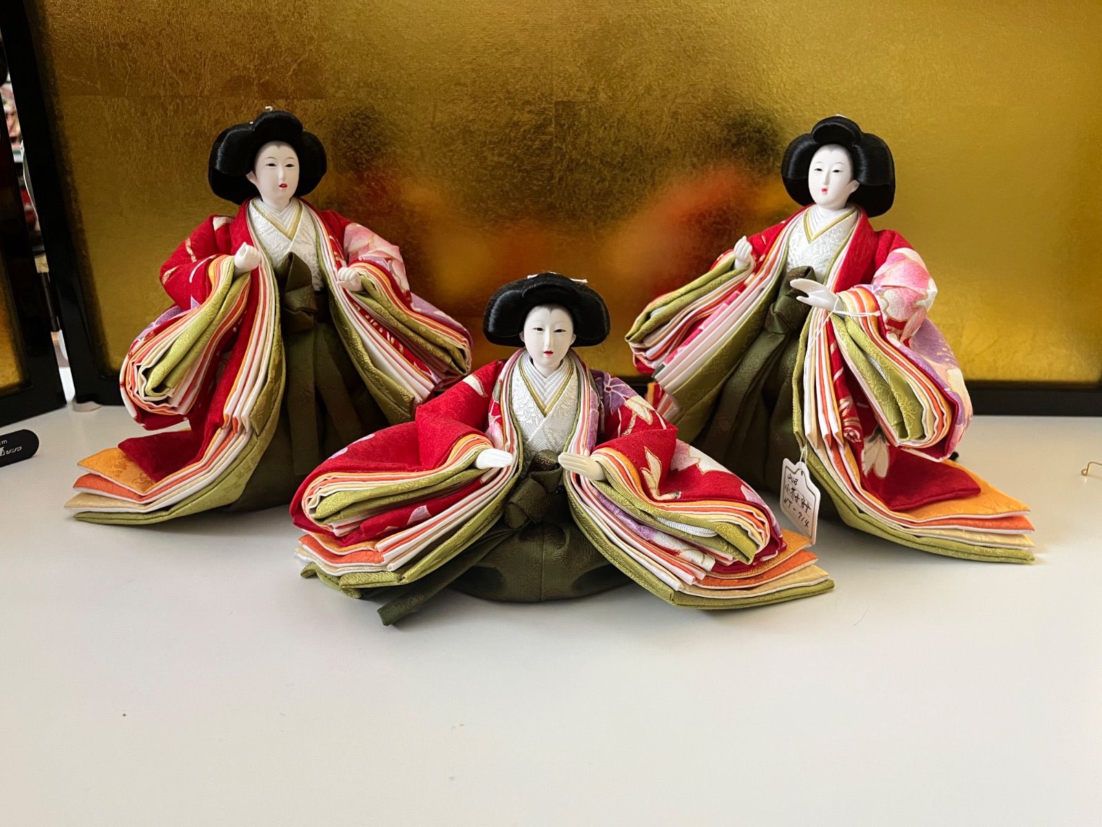 新品☆極上小さな三人官女☆ 頭師聖祥のお顔自慢☆芥子☆正絹☆雛人形
