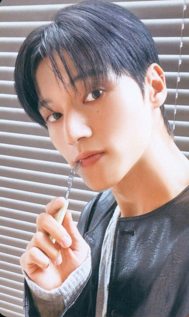 ATEEZ TOWER RECORDS CAFE WOOYOUNG TOWARDS THE LIGHT:WILL TO POWER