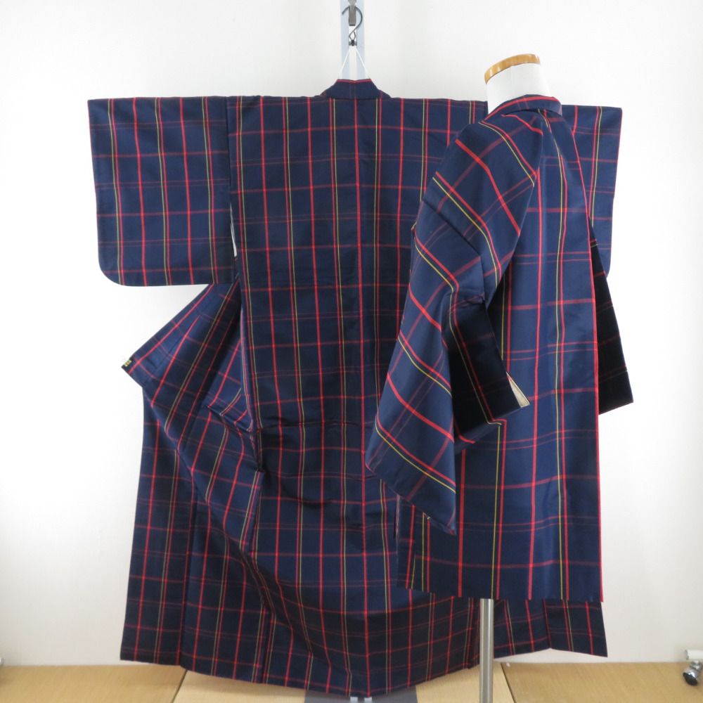 紬 着物 アンサンブル 羽織付 格子模様 袷 バチ衿 紺色x赤色x黄色