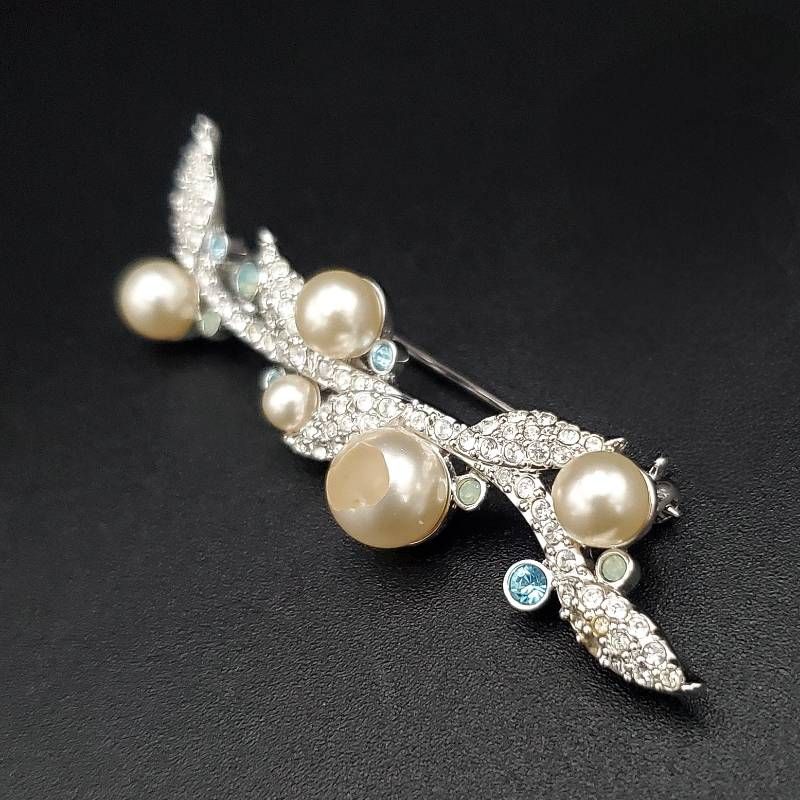 専用です。☆SWAROVSKI☆きらきらクリア　ロングブローチ/シルバー SWAROVSKI スワロフスキー ブローチ クリスタル ラインストーン