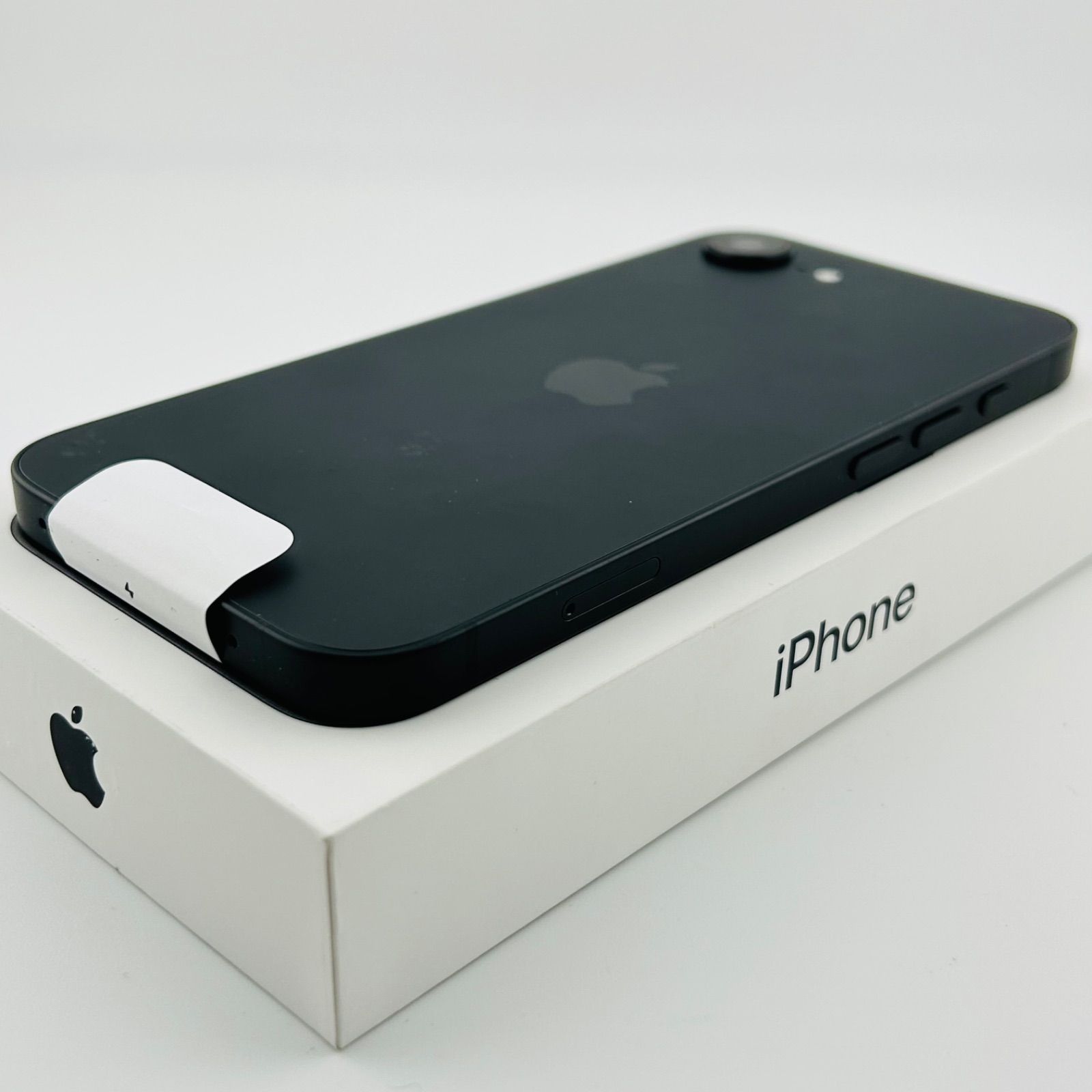 開封済み未使用 バッテリー100% iPhone16e 128GB ブラック SIMフリー