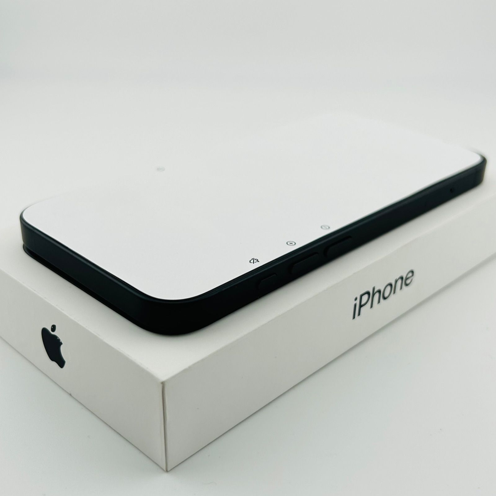 開封済み未使用 バッテリー100% iPhone16e 128GB ブラック SIMフリー