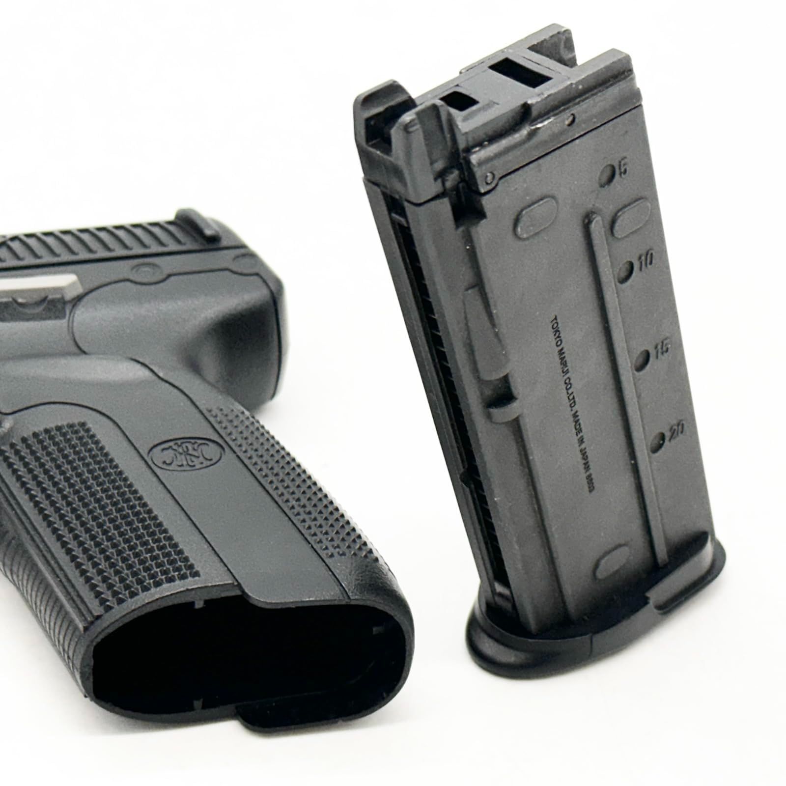 東京マルイ No.33 FN 5-7 18歳以上ガスブローバック ○180 - メルカリ