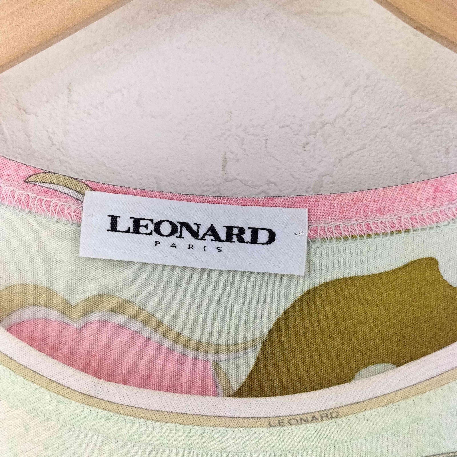 レオナール LEONARD シルク100 総柄 カットソー レディース FR：40
