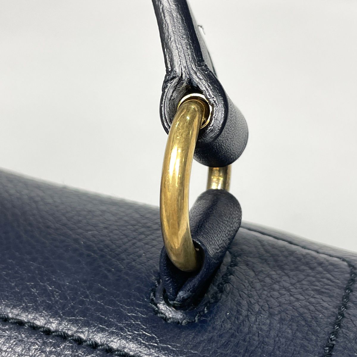 イヴ・サンローラン YVES SAINT LAURENT ミューズトゥ 2WAY ショルダー