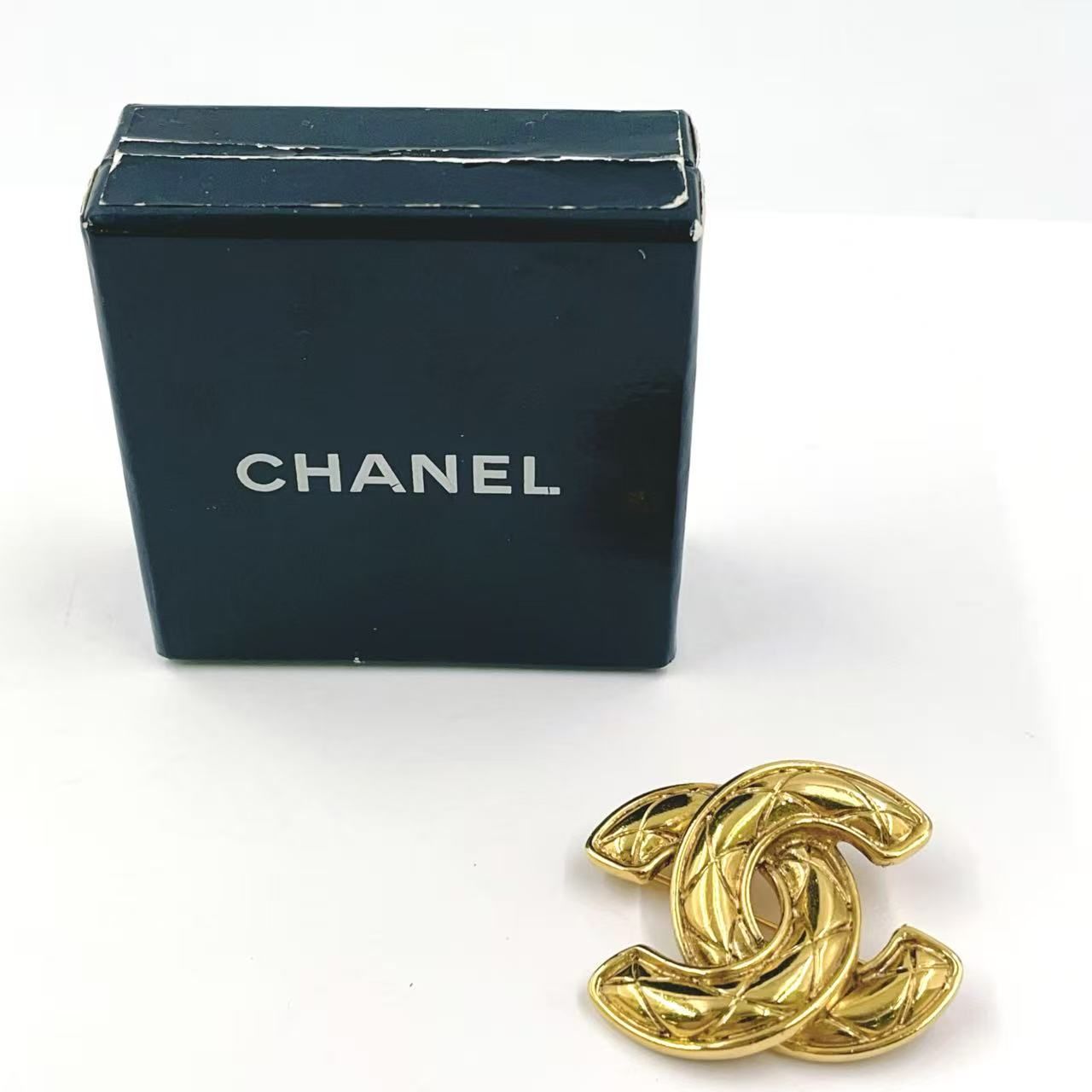 CHANEL ココマーク マトラッセ GP ゴールド ブローチ - メルカリ