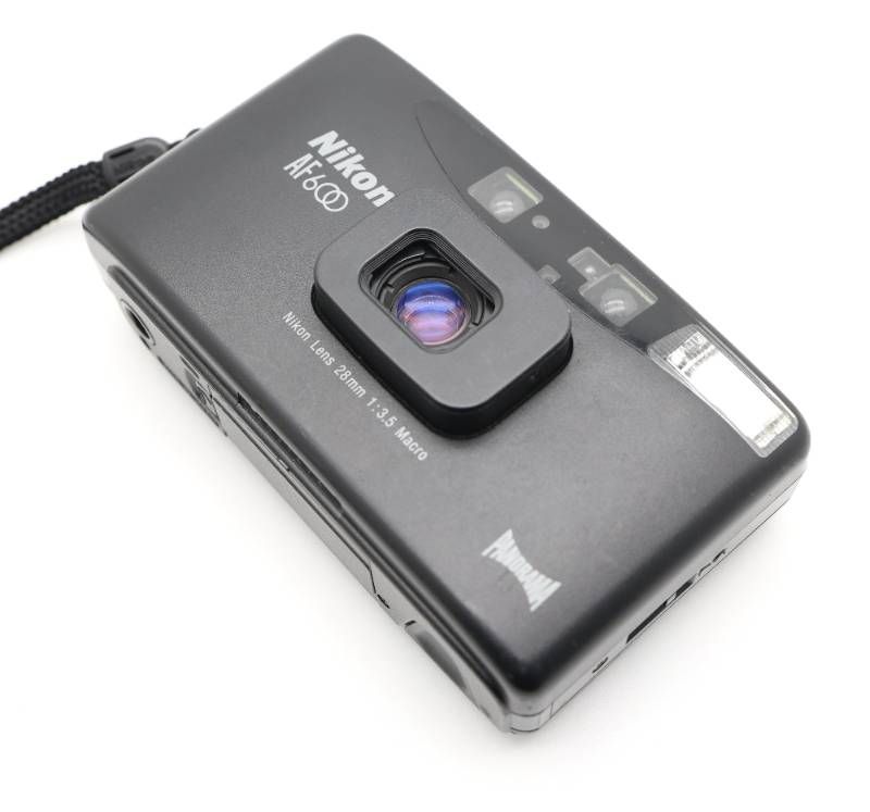 □完動品 Nikon AF600 コンパクトフィルムカメラ - メルカリ
