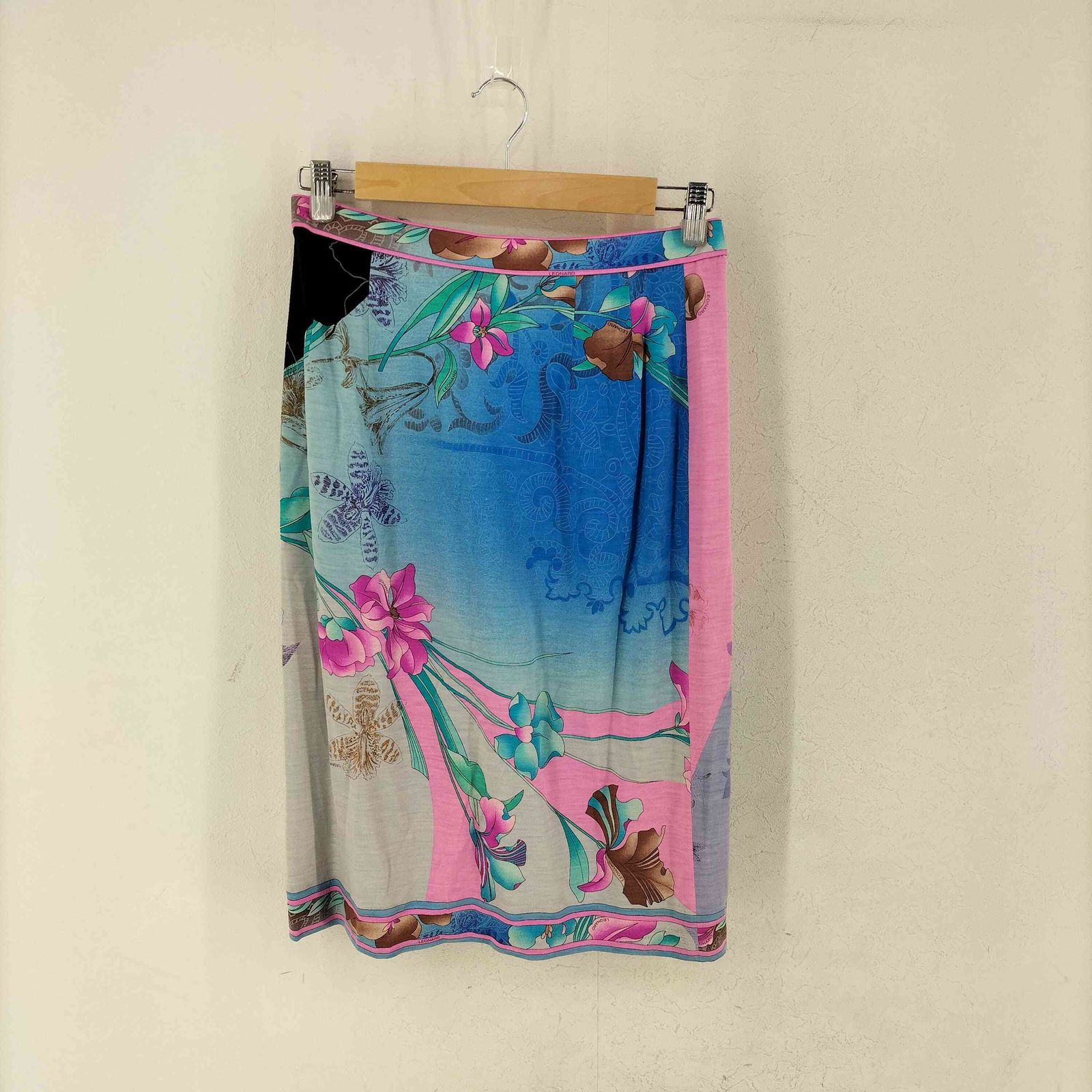 レオナール スカートLEONARDスカート73 レオナール LEONARD ウールシルク 総柄 スカート レディース 73 - メルカリ